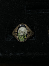 Load image into Gallery viewer, Dainty Skull Ring size 5-9