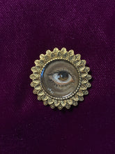 Load image into Gallery viewer, Secret Eye Brooch/Pin