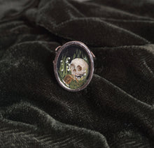 Load image into Gallery viewer, Memento Mori Ring size 5-8