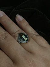 Load image into Gallery viewer, Burning Candle Ring size 5-9