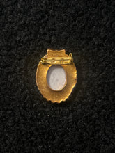 Load image into Gallery viewer, Skull Vase Print
