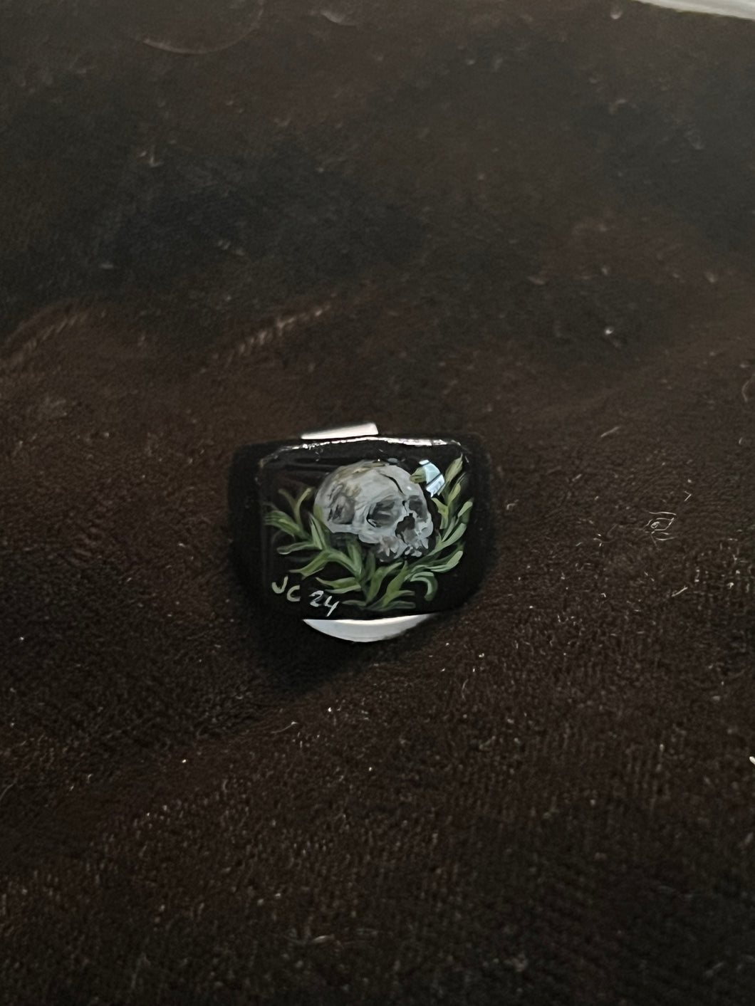 Skull and Wreath Ring Size 7