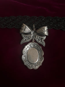 Morbid Coquette Choker