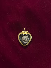 Load image into Gallery viewer, Skull Locket

