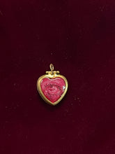 Load image into Gallery viewer, Pink lovers eye Locket
