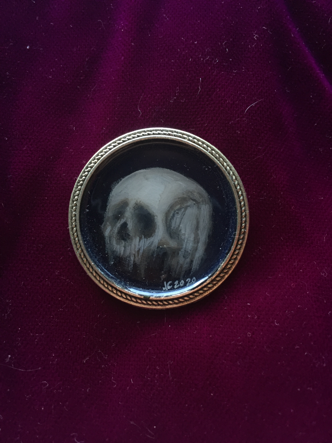 Old Skull Pin