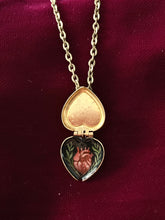 Load image into Gallery viewer, Remember Your Heart Locket Necklace
