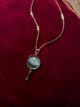 Load image into Gallery viewer, Lonely Ocean View Necklace
