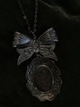Load image into Gallery viewer, Black Cat Memorial Pendant with Bow
